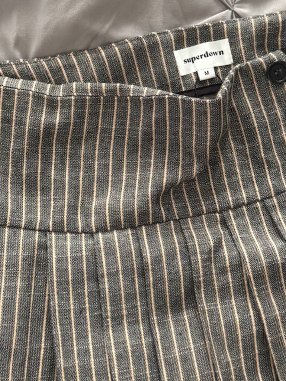 superdown Black Strapless Bustier with Gray Pinstripe Pleated Skirt - Picture 5 of 5